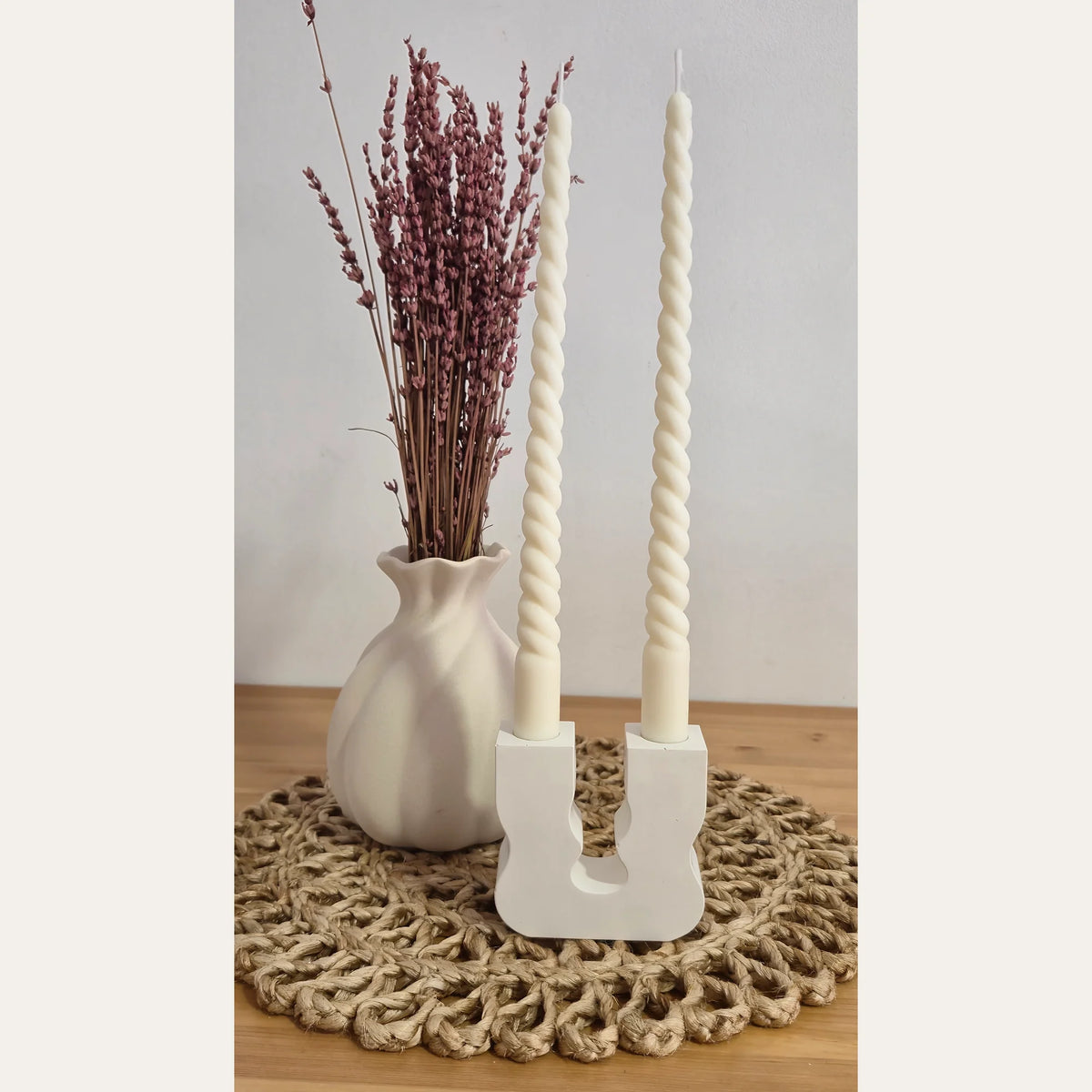 Velas para candelabro onduladas grandes de Luz y Arcilla