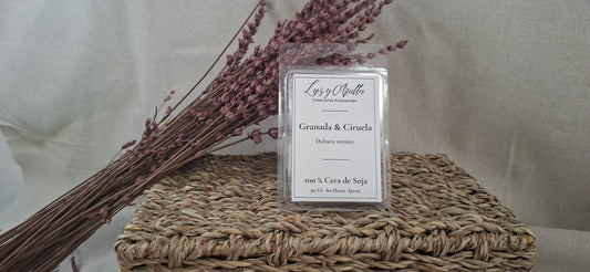 Detalle de wax melts de Granada y Ciruela