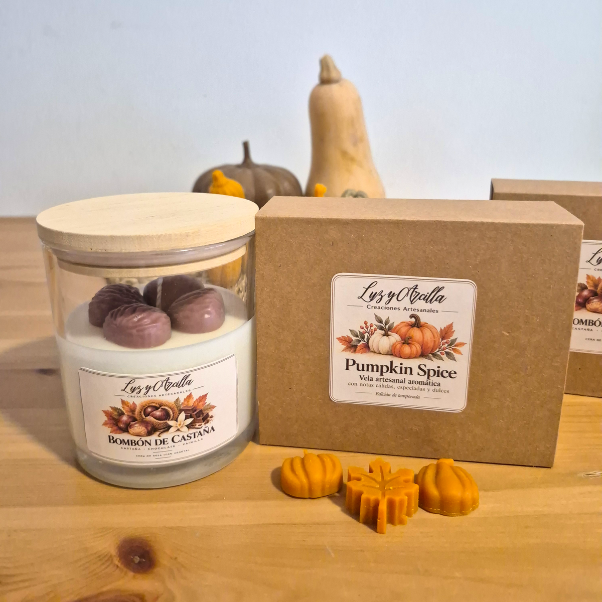 Pack Otoño con vela Bombón de Castaña y Wax Melts Pumpkin Spice surtido 20 uds
