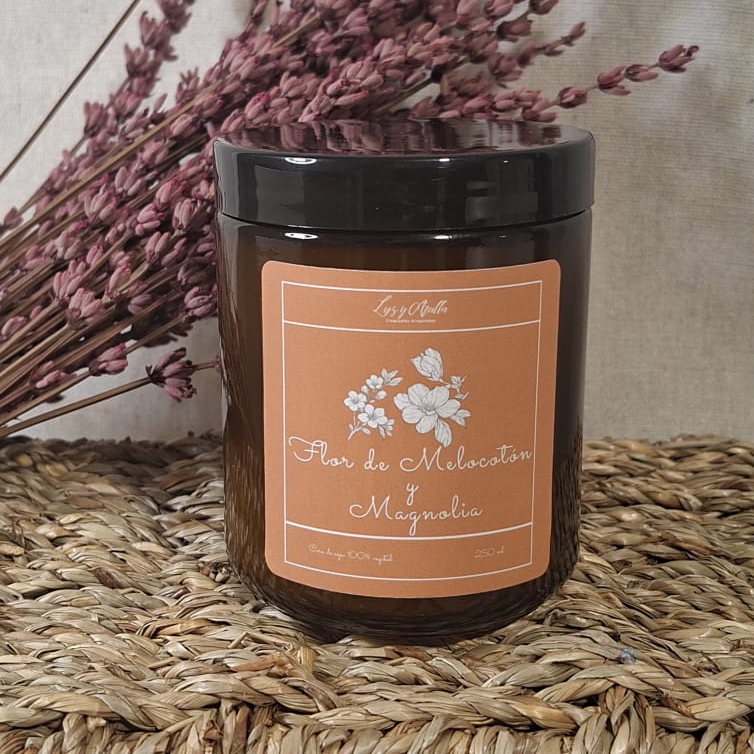 vela-aromatica-melocoton-magnolia-dulce-luzyarcilla